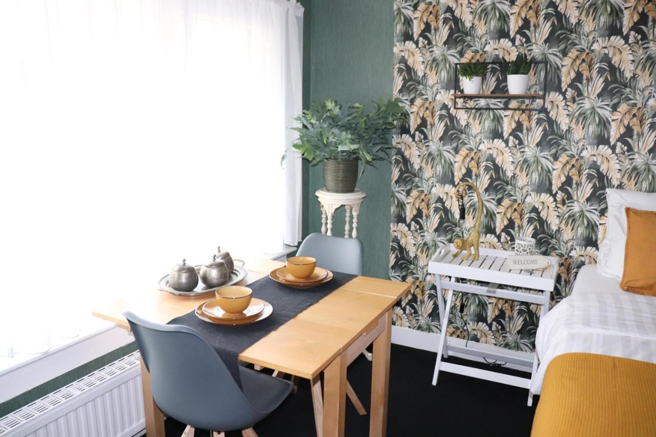 Bed & Breakfast Hotel 잔드보르트 외부 사진